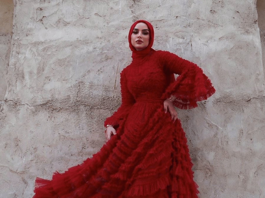 فساتين سهرة فخمة لإطلالة ثانية محتشمة وأنيقة في حفل زفافك