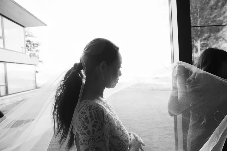 تسريحات زفاف للشعر الطويل