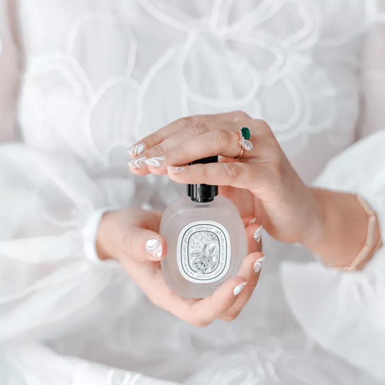 نصائح لاختيار العطر المناسب ليوم زفافك