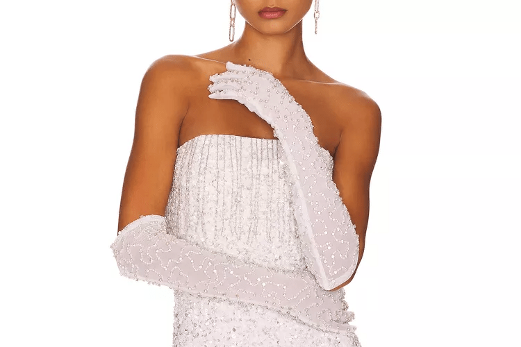 قفازات زفاف لإطلالة ملكية 