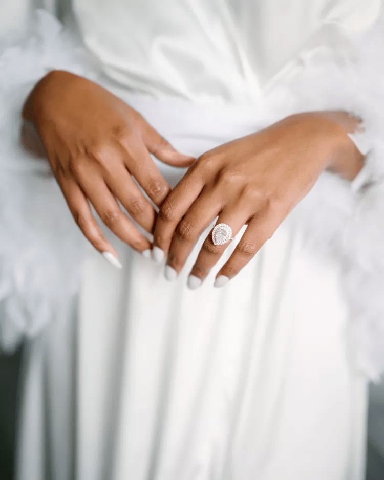 أفكار طلاء أظافر ناعم