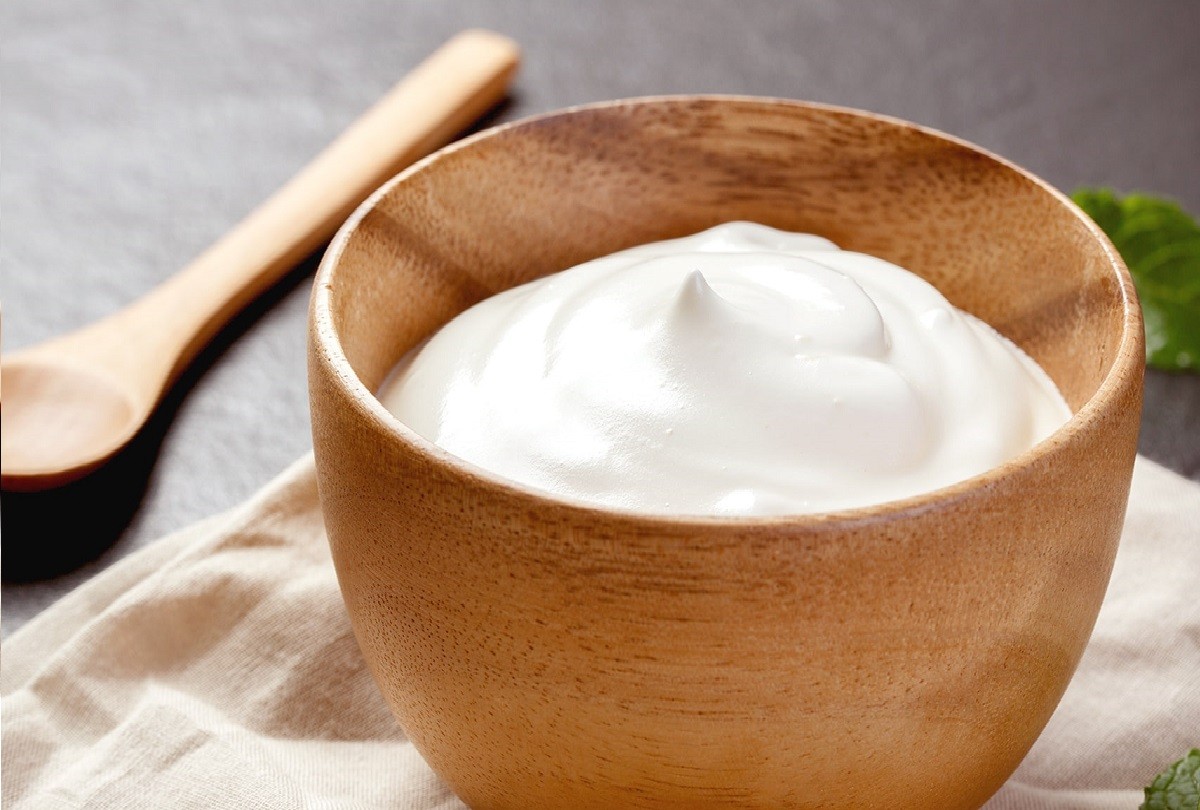 أقنعة الزبادي للتمتع ببشرة ساحرة في حفل زفافك