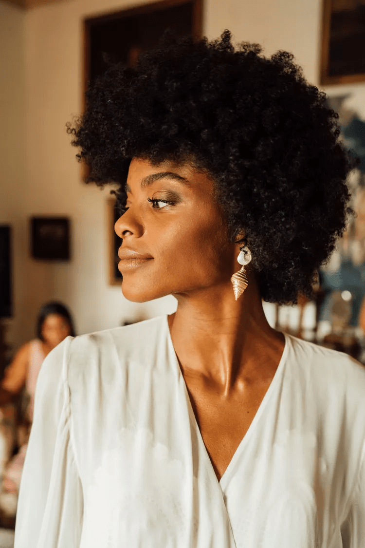 تسريحات شعر لإطلالة عروس جذابة 