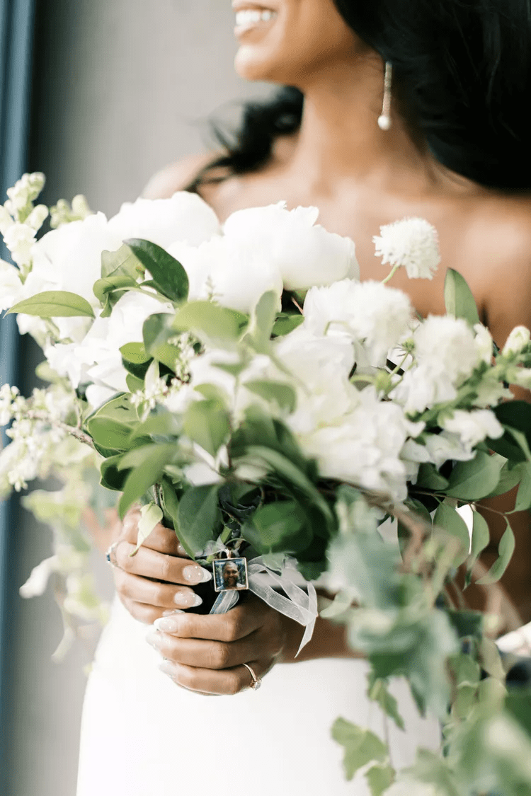 طلاء أظافر فرنش