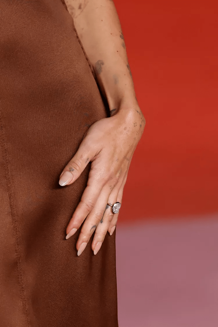 خواتم خطوبة مستوحاة من زوي كرافيتز