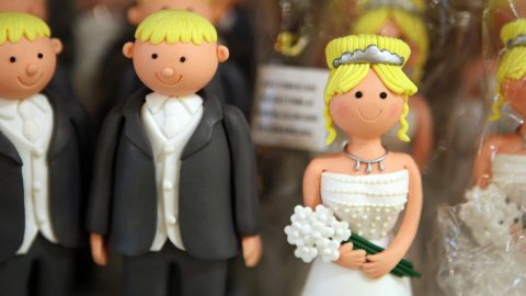 عطلة عيد الأضحى فرصة لإتمام تجهيزات حفل الزفاف