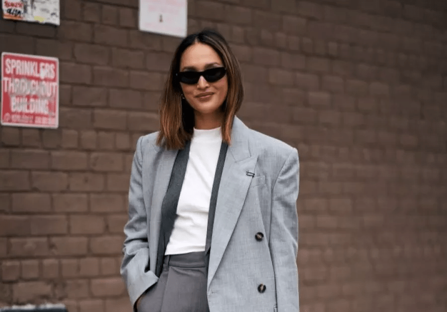 كيفية تنسيق الجاكيت الرسمي بطرق محتشمة بالصور..