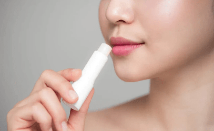 فوائد ترطيب الشفاه وأفضل الوصفات التي يمكنك تجربتها