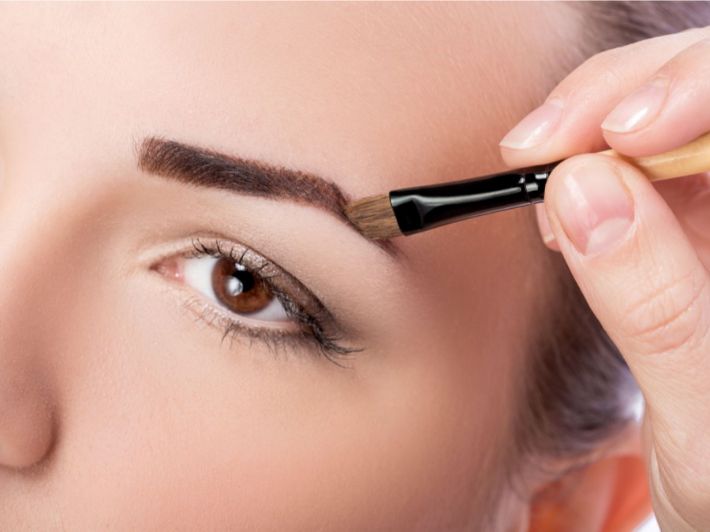 كيفية اختيار رسمة الحواجب