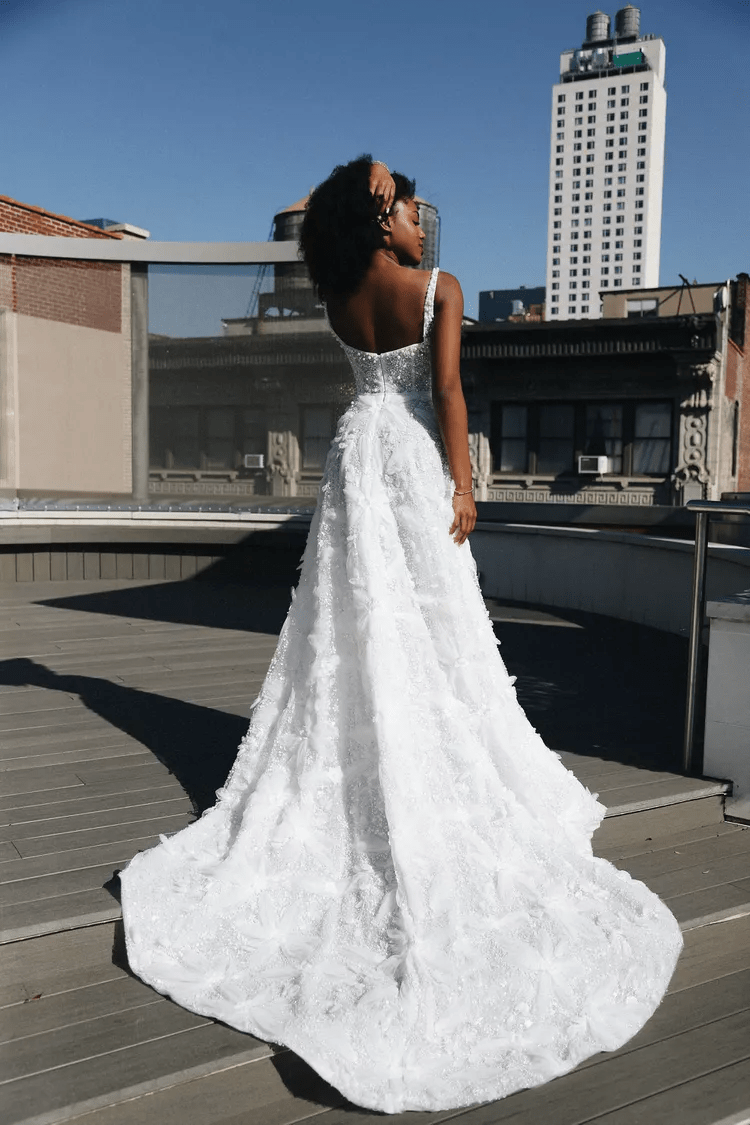 فساتين زفاف WONA Concept 
