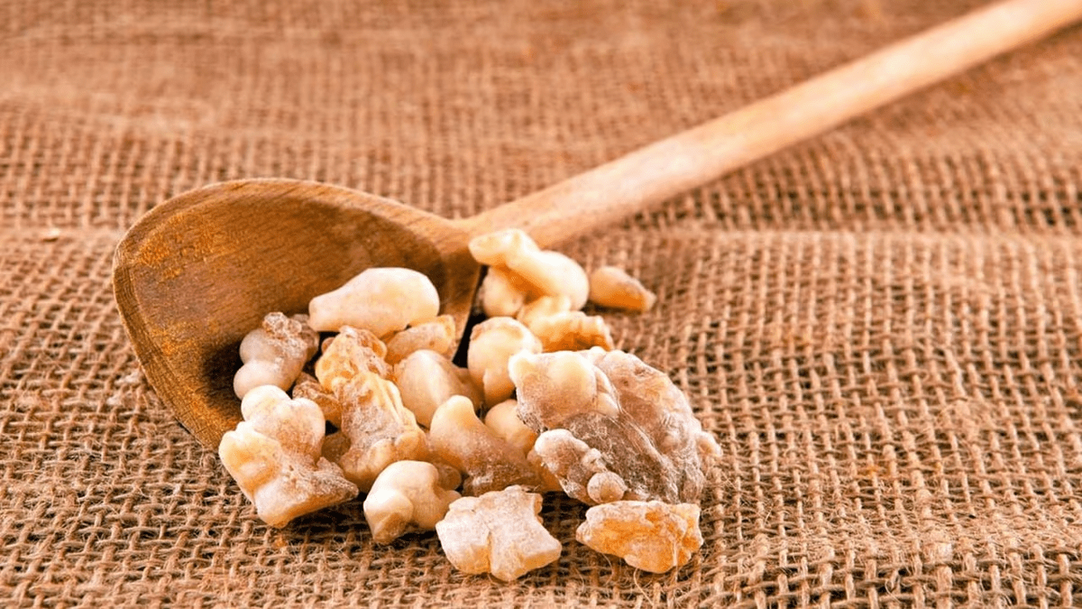 استخدمي لبان الذكر لاستعادة جمالك