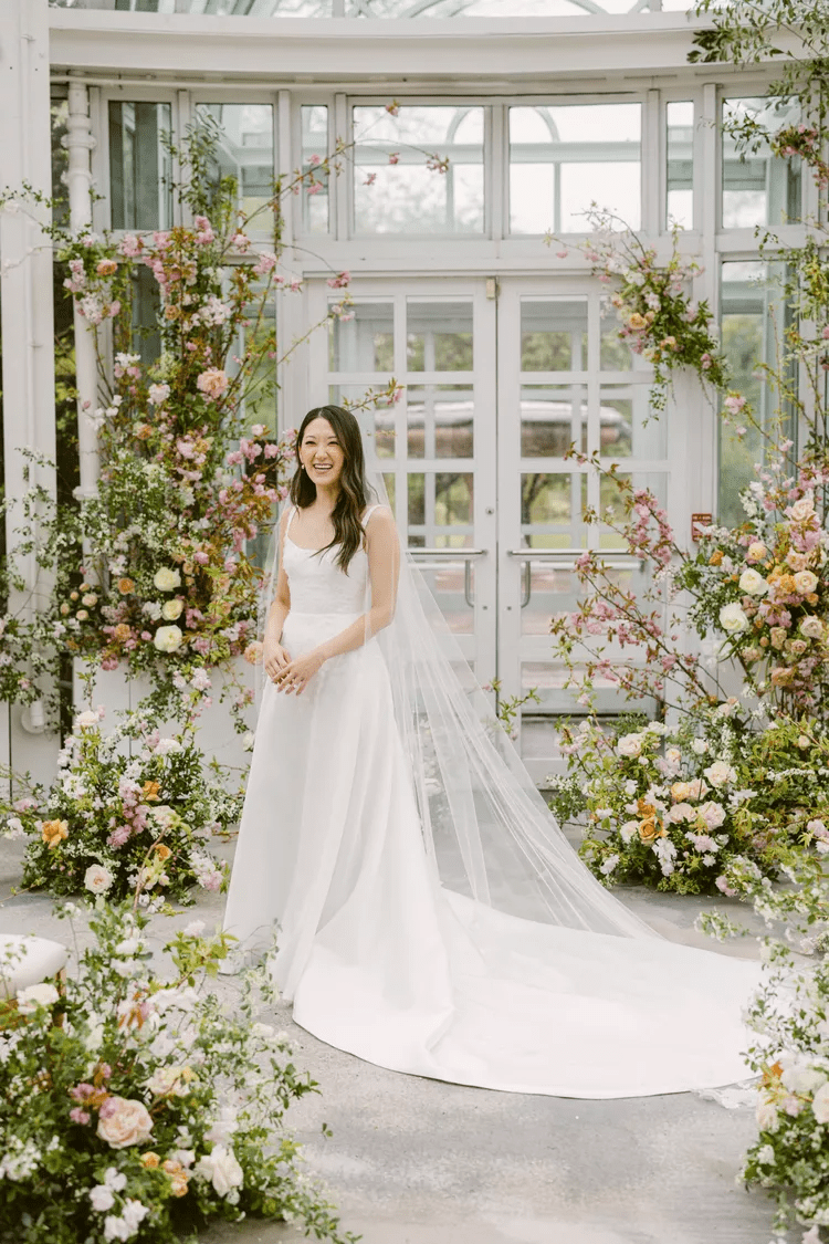 كيفية اختيار فستان الزفاف