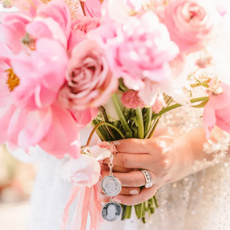 بوكيهات زفاف تخطف الأنظار