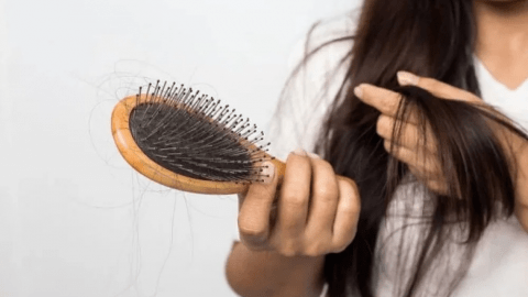 علاج تساقط الشعر وأسبابه والوقاية منه