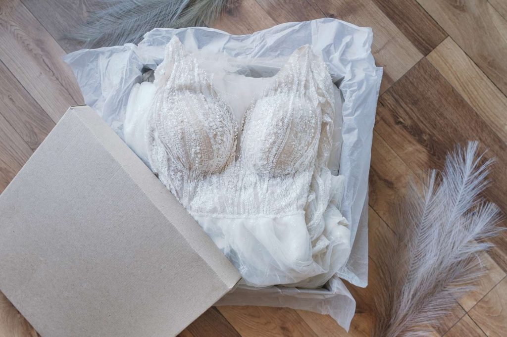 كيفية الحفاظ على فستان الزفاف وطرق تخزينه بشكل صحيح
