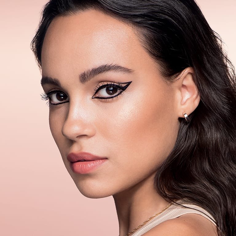 7 اتجاهات لمكياج الزفاف