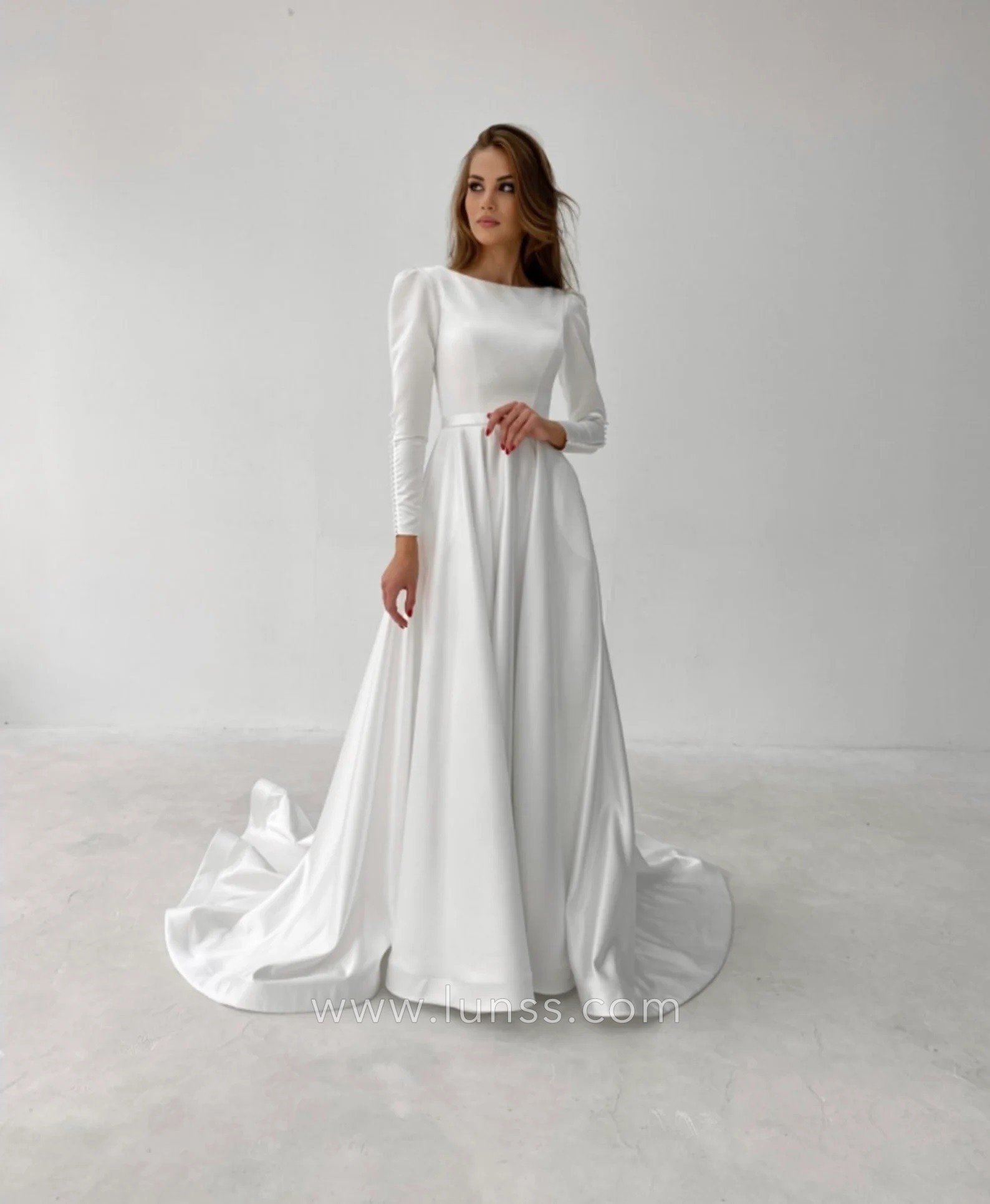 كيف تختارين فستان زفاف يناسب شكل جسمك