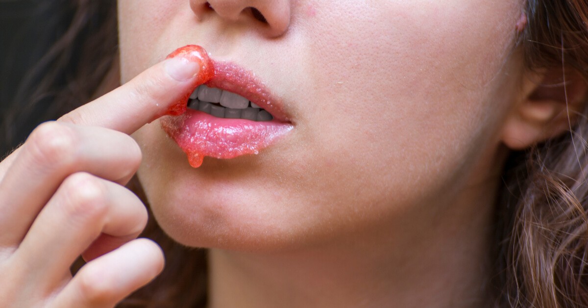 الروتين المثالي لتنعيم الشفاه