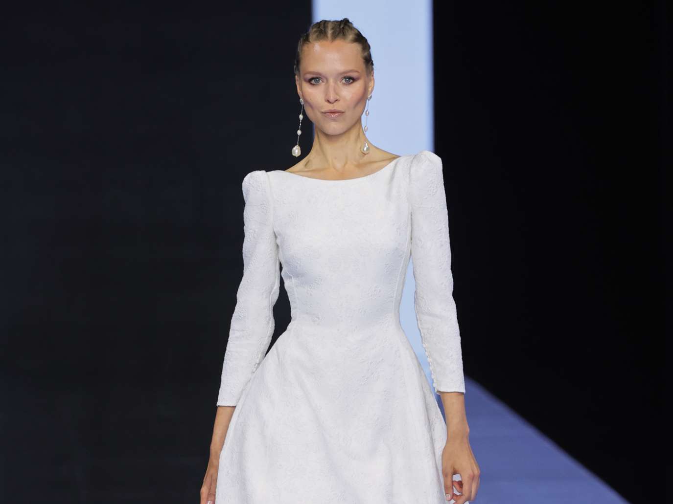 أحدث صيحات فساتين الزفاف لصيف 2024: من الكلاسيكية إلى المودرن