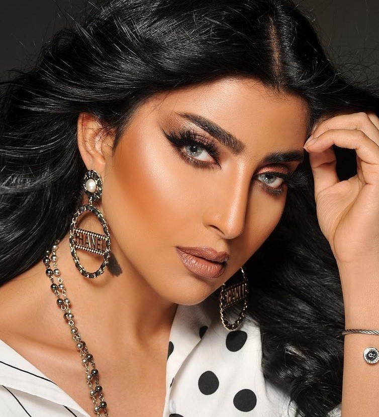 مكياج حسب شكل العين : دليل مفصل