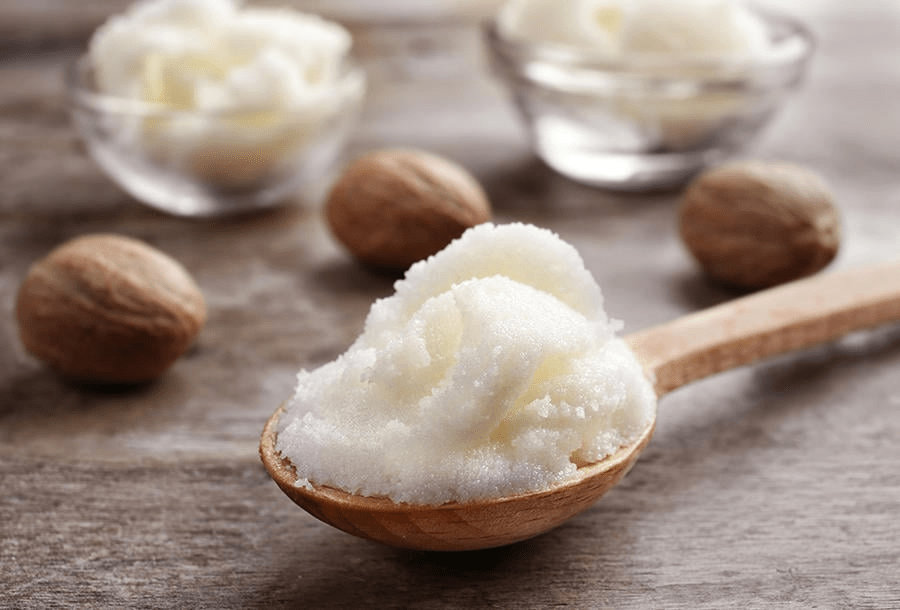 زبدة الشيا للعناية بشعرك التالف