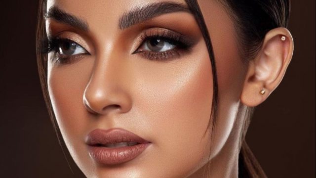 مكياج العيون الدخاني : إطلالة جريئة لكل المناسبات