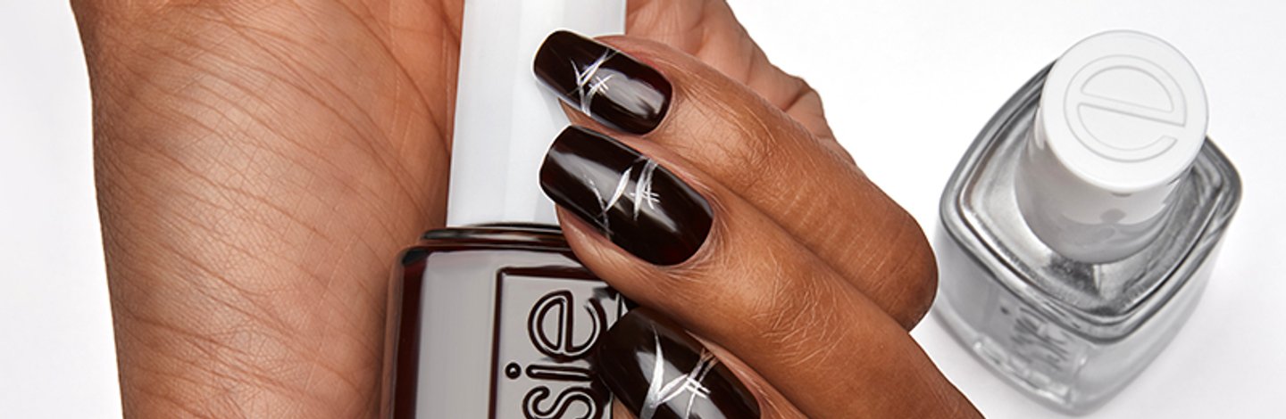 أفكار أظافر ميتاليك تناسب إطلالتك الشتوية