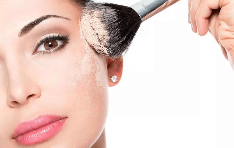 كيف تتجنبين أخطاء المكياج