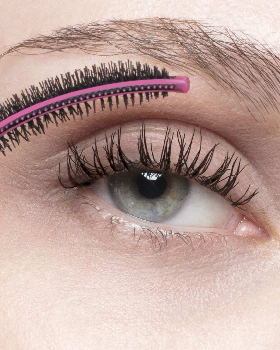 أفضل أنواع الماسكارا لتطويل الرموش وتكثيفها