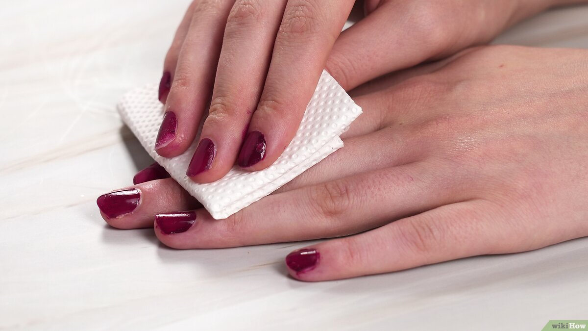 كيفية إزالة المانكير الملطخ حول الأظافر بدون أسيتون: حلول سهلة وآمنة