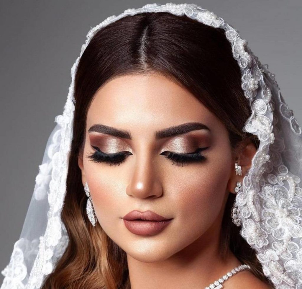 كيف تنسقين بين مكياجك وفستان زفافك لإطلالة متكاملة؟