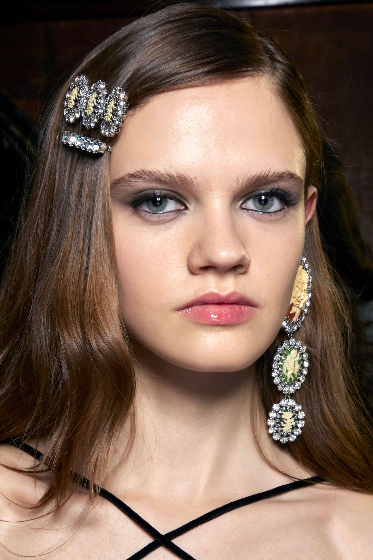 صيحات مكياج التسعينيات عادت بقوة!