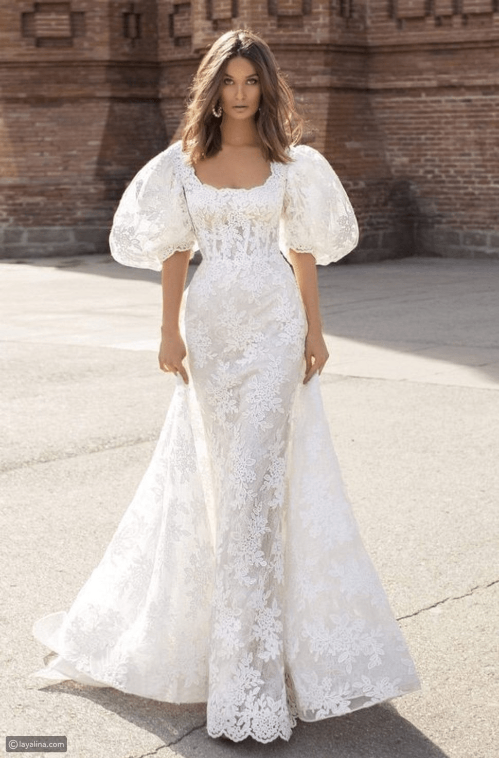 موضة أكمام فساتين الزفاف