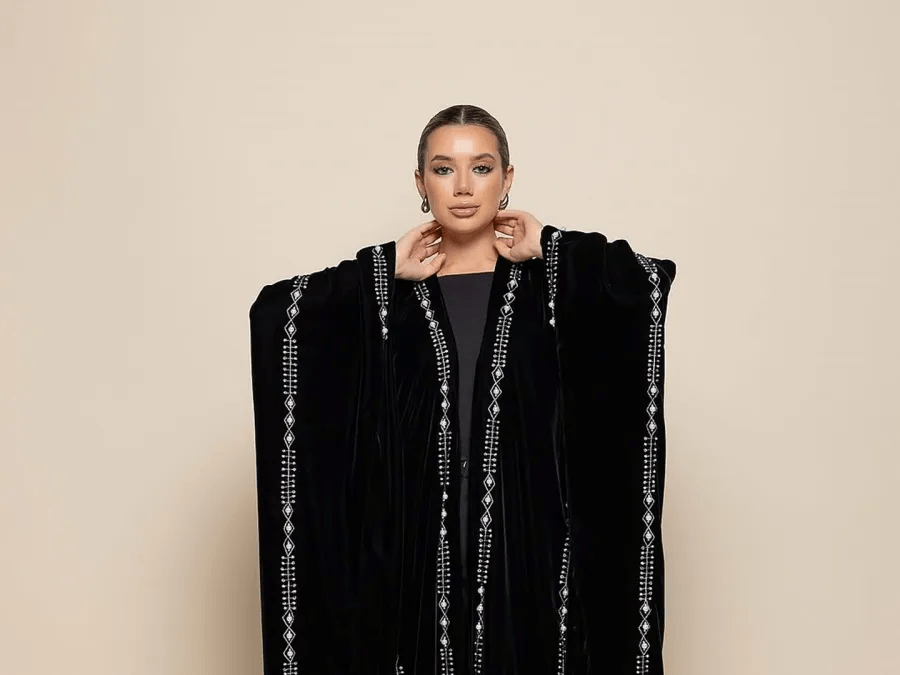 أجمل العبايات الخليجية في رمضان 2025