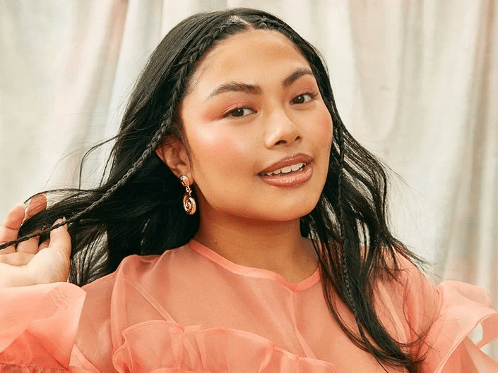 8 تسريحات سهلة للشعر المموج لتجربيها