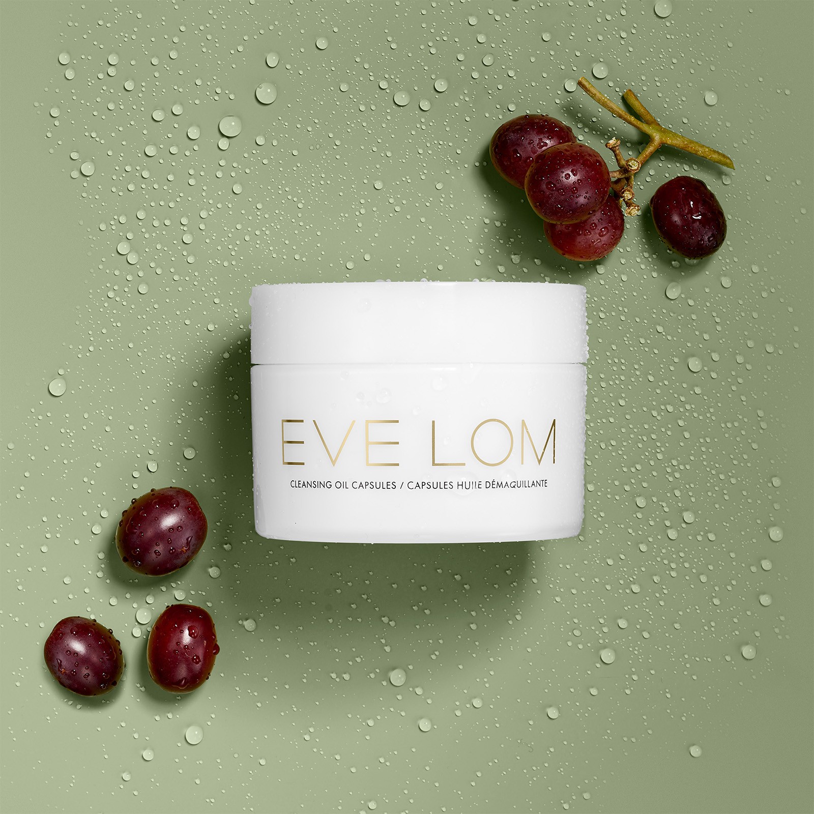 6 منتجات مذهلة من Eve Lom … لا غنى عنها في روتينك الجمالي