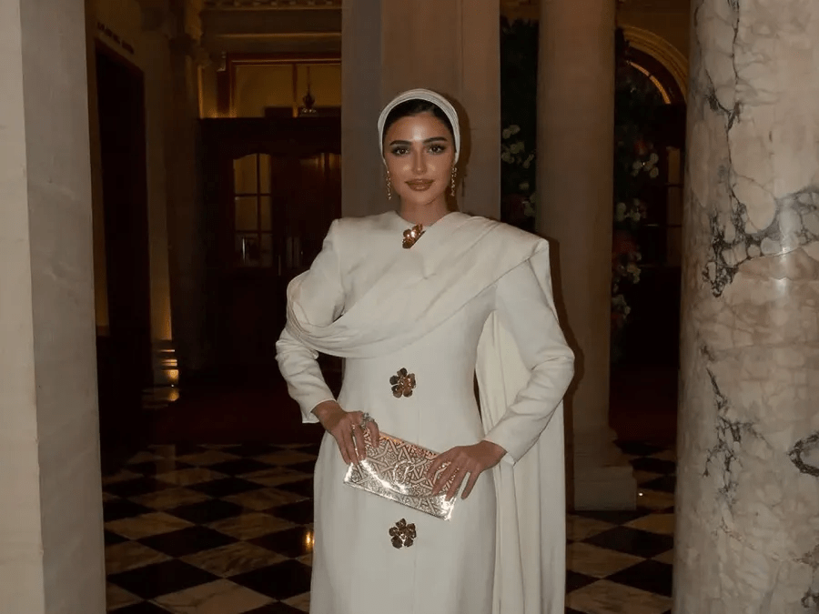 فساتين خطوبة تخطف الأنظار : 6 أفكار تنسيقية للمحجبات العصريات