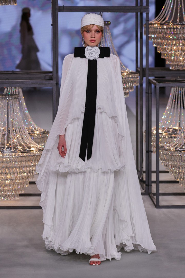 أغرب وأجمل فساتين الزفاف