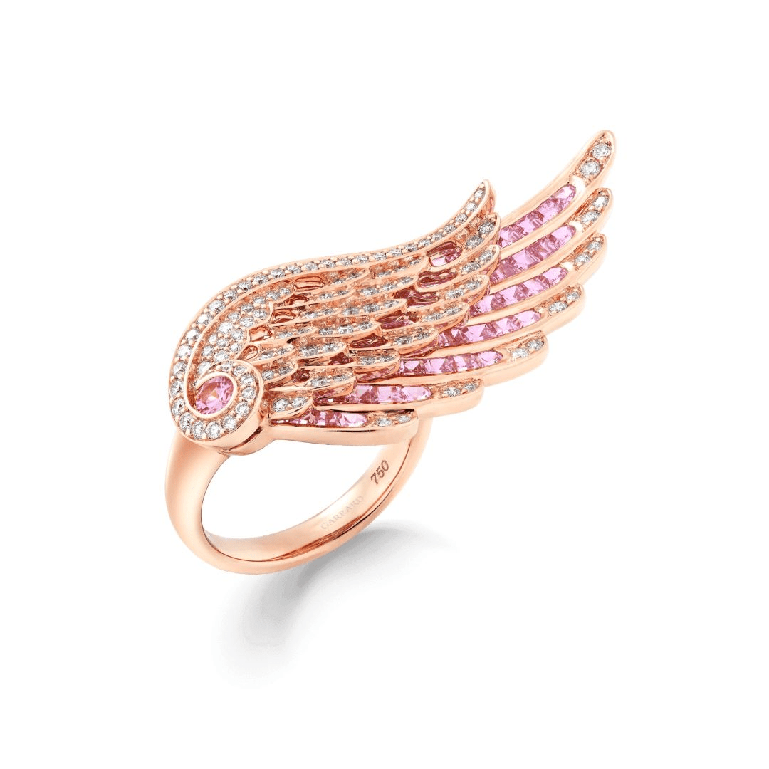 مجوهرات مرصوفة بالياقوت