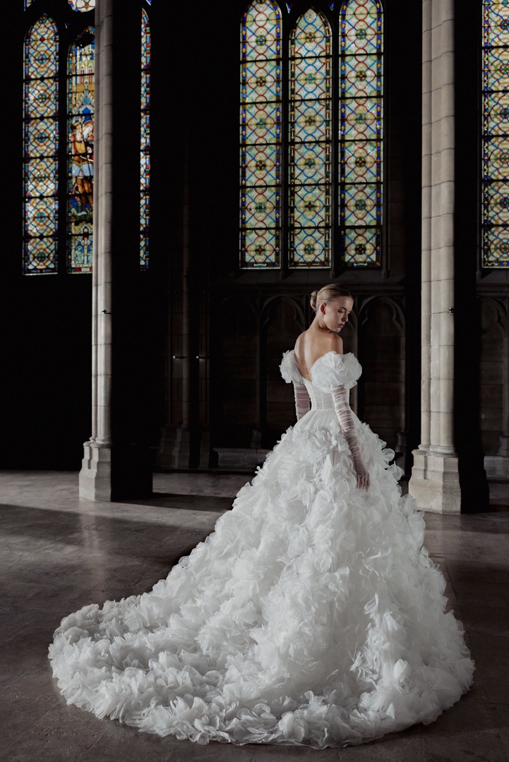 6 تصاميم زفاف ساحرة