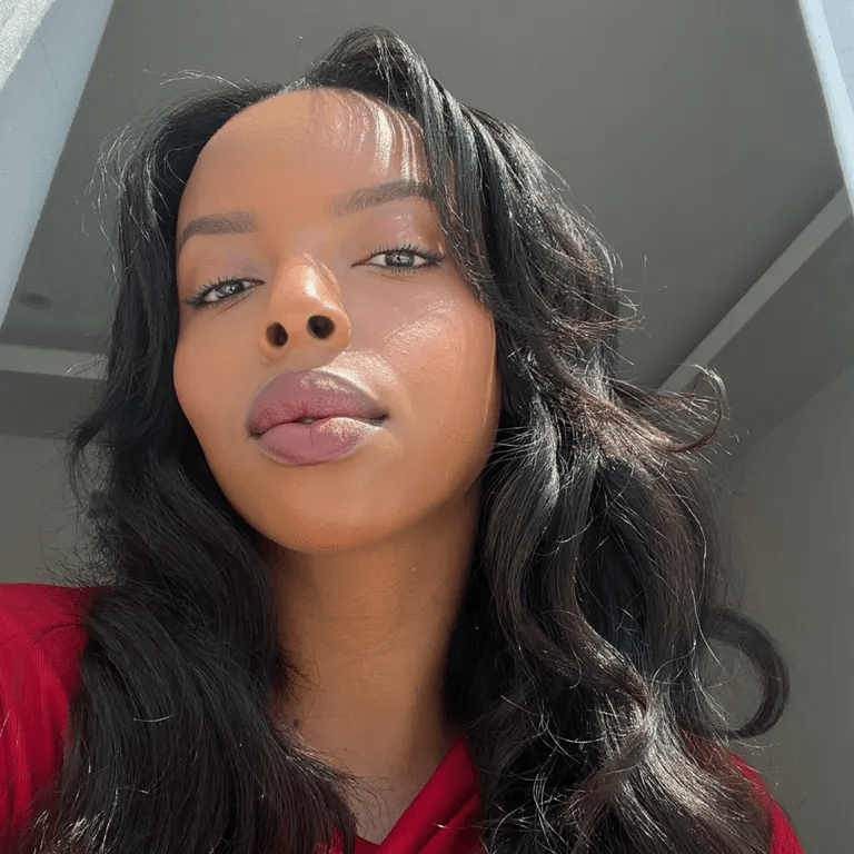 منتجات حمض اللينوليك لعلاج حب الشباب